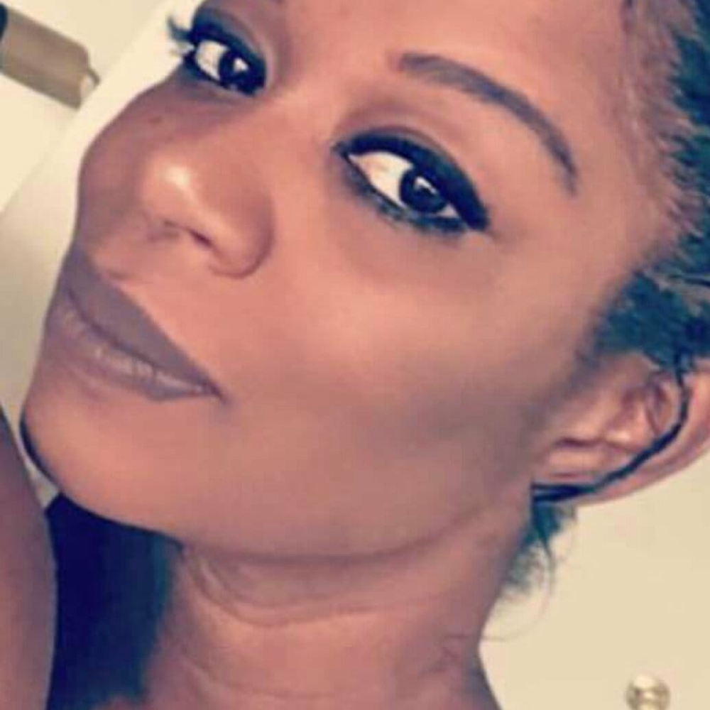 Meet your Posher, Deidra